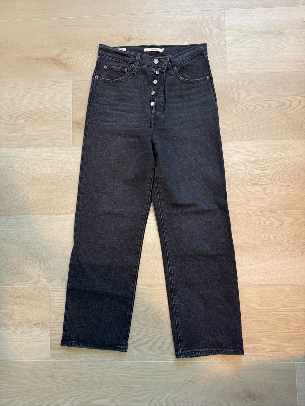 Levi’s Ribcage Straight Ankle Jeans